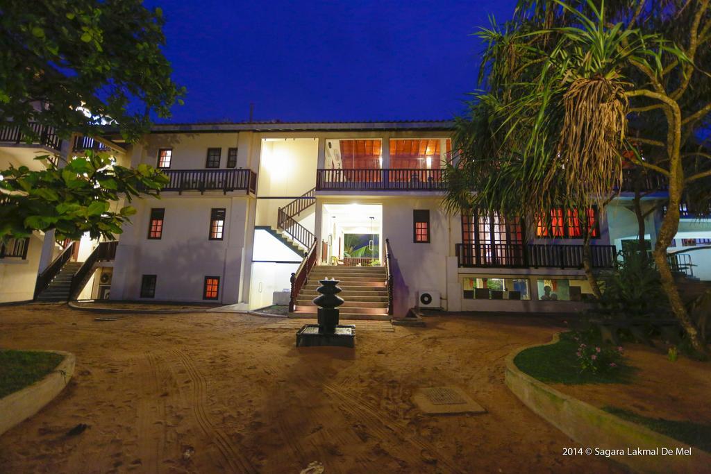 Hotel Marina Bentota Extérieur photo