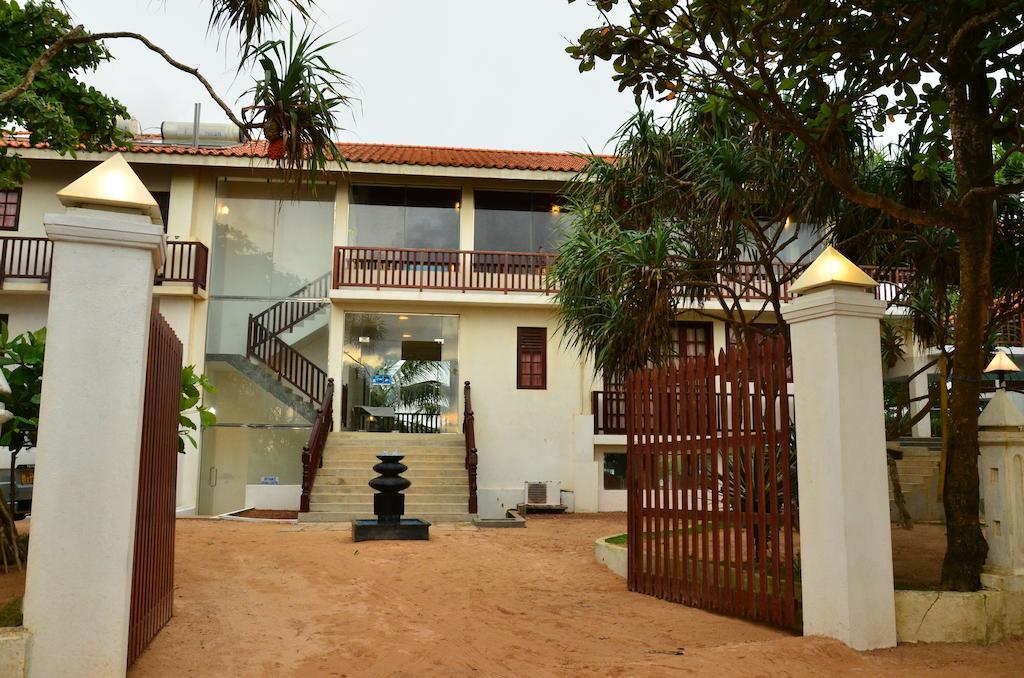 Hotel Marina Bentota Extérieur photo